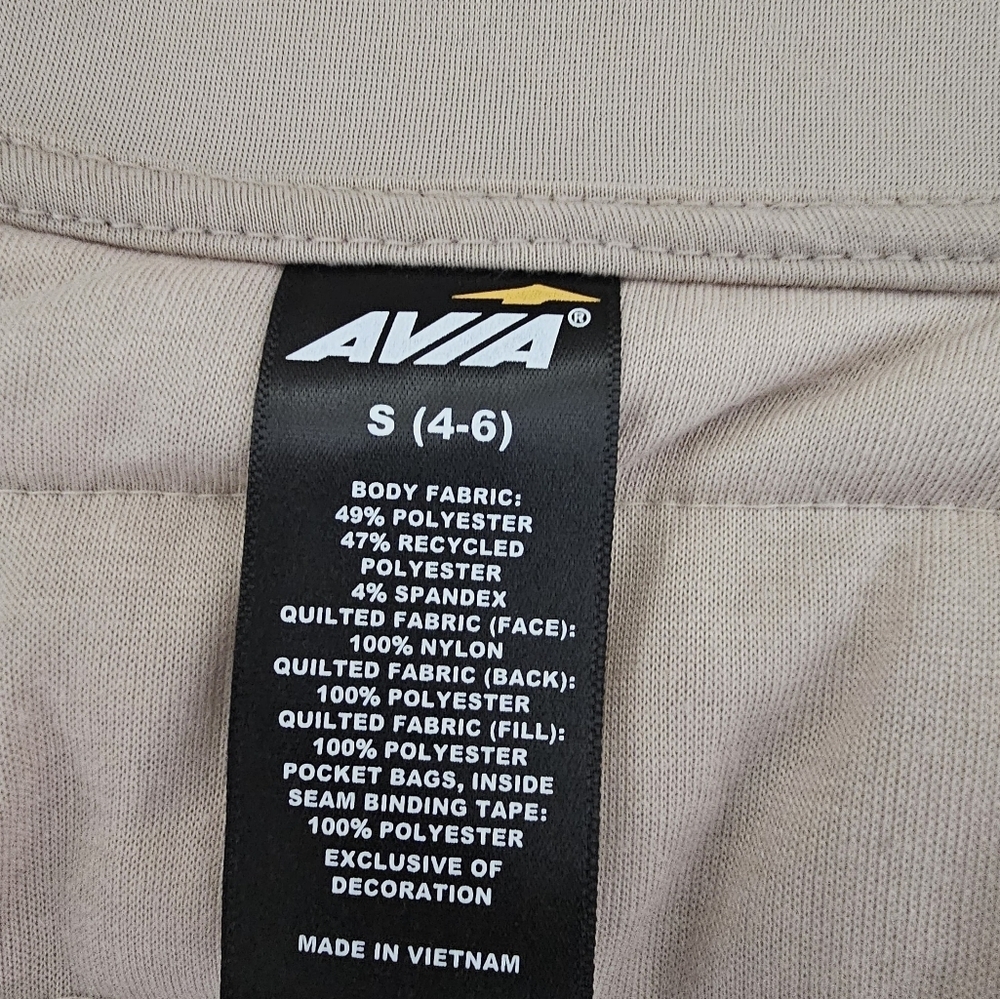 Avia Women's Light Gray Puffer Jacket - Picture 5 of 6